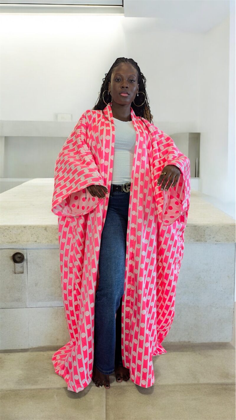 Kimono Oversize à Motif Carreaux – Élégance Décontractée