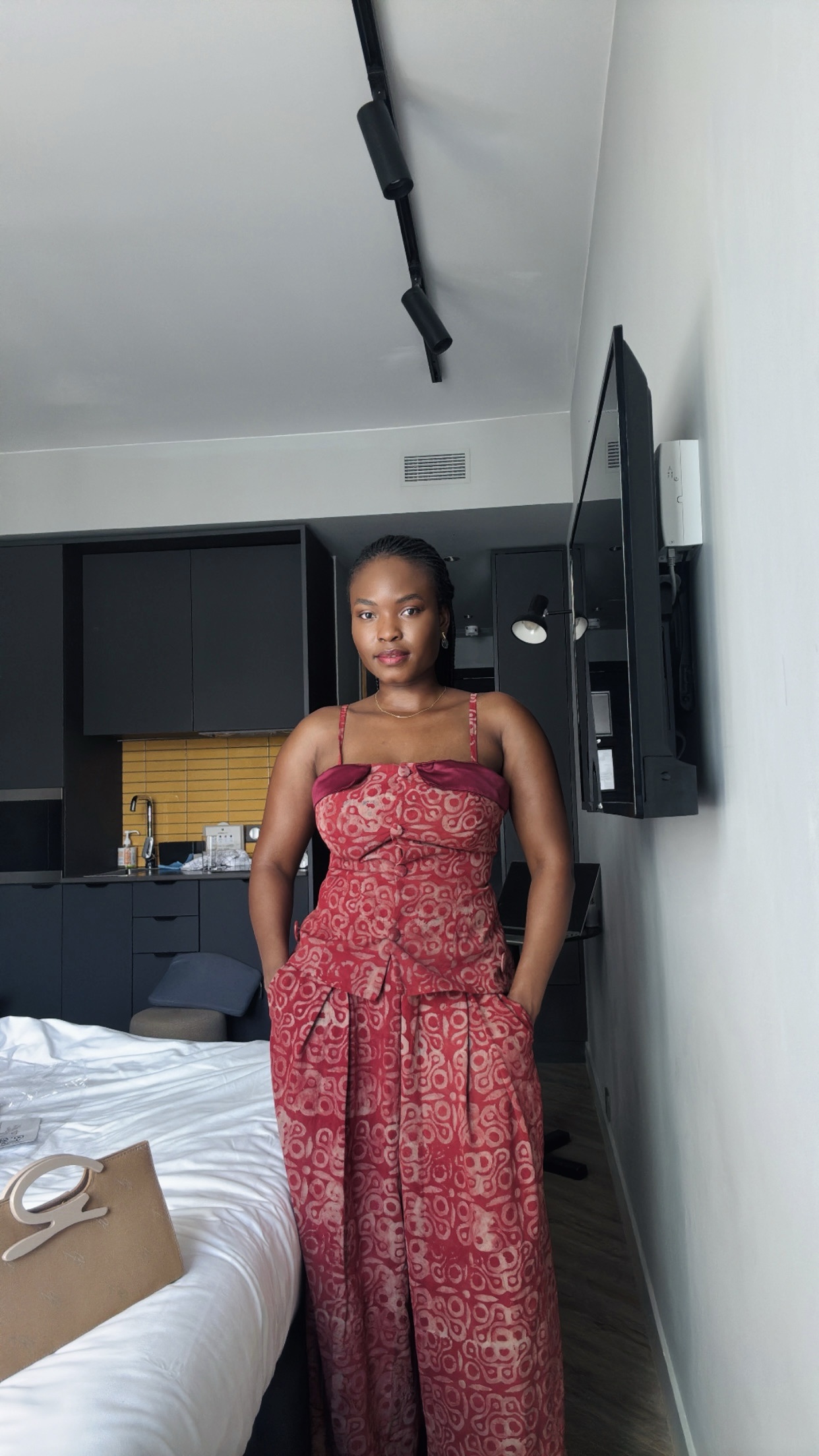 CjQKMFNuYXBjaGF0LzEzLjg4LjAuNTYgKGlQaG9uZTE2LDI7IGlPUyAyNi4yOyBnemlwKSAB